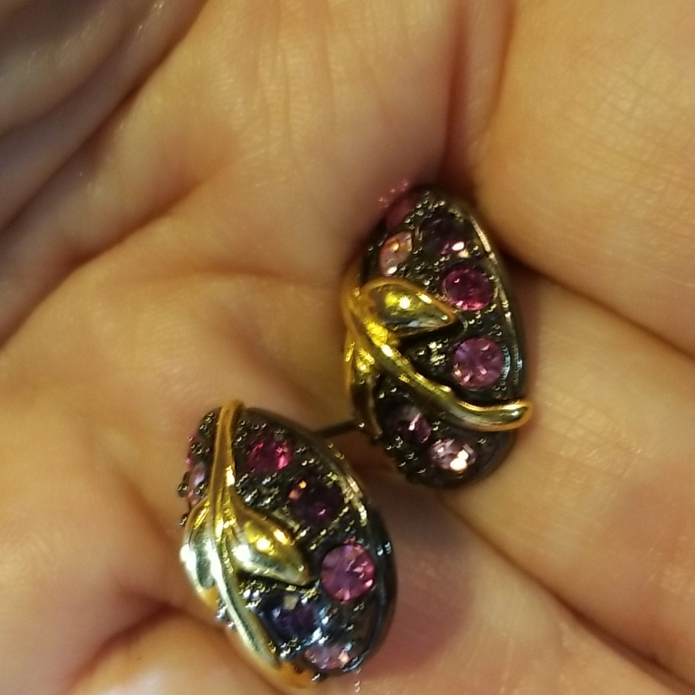 Joan Rivers Grapes Crystal & Gold Earrings - Picture 6 of 7